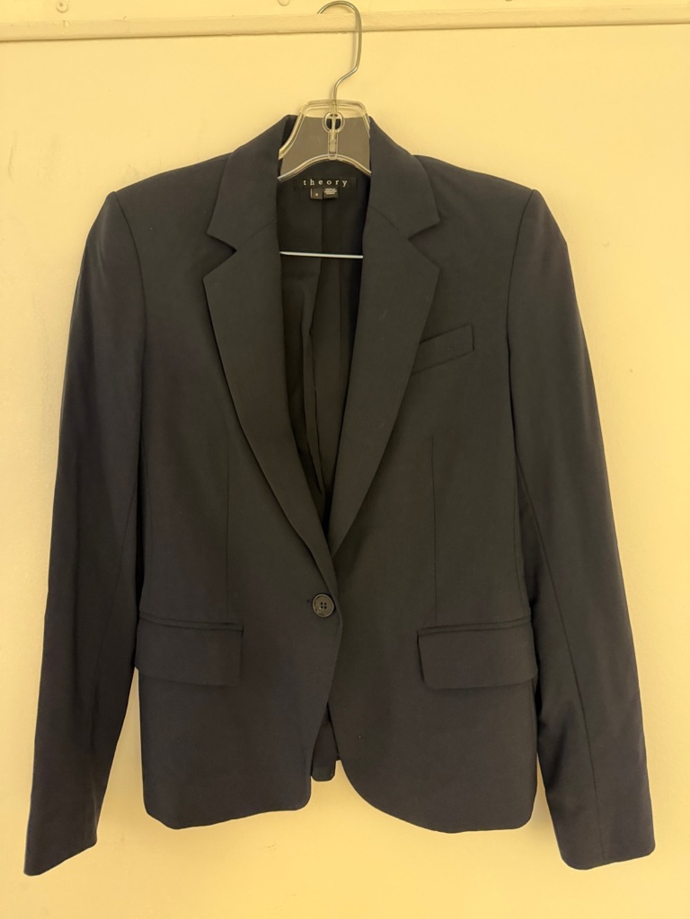 Pre-loved Theory Navy Single-Button Women's Blazer